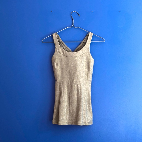 Grey lulu yoga tank - Picture 2 of 4